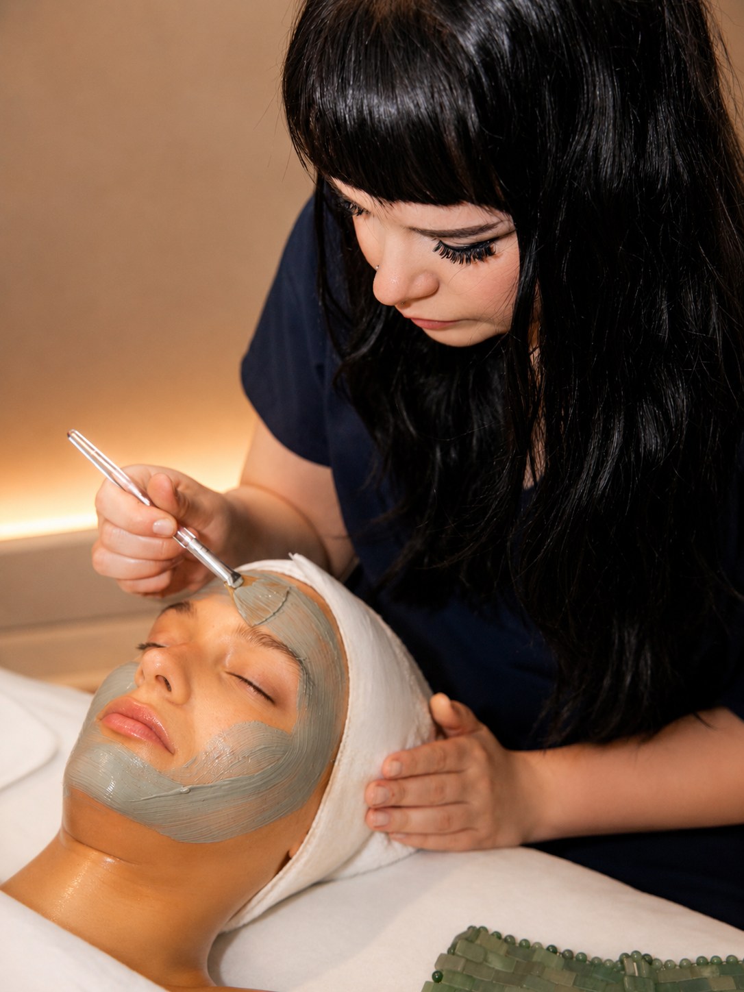 Mask applied efficiently during an express treatment